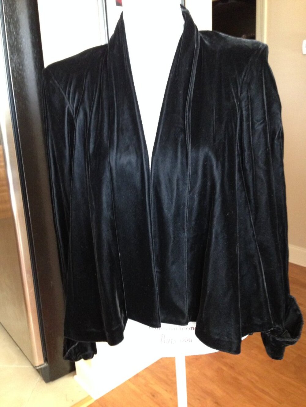 Alex veelvet jacket long sleeves open front size M